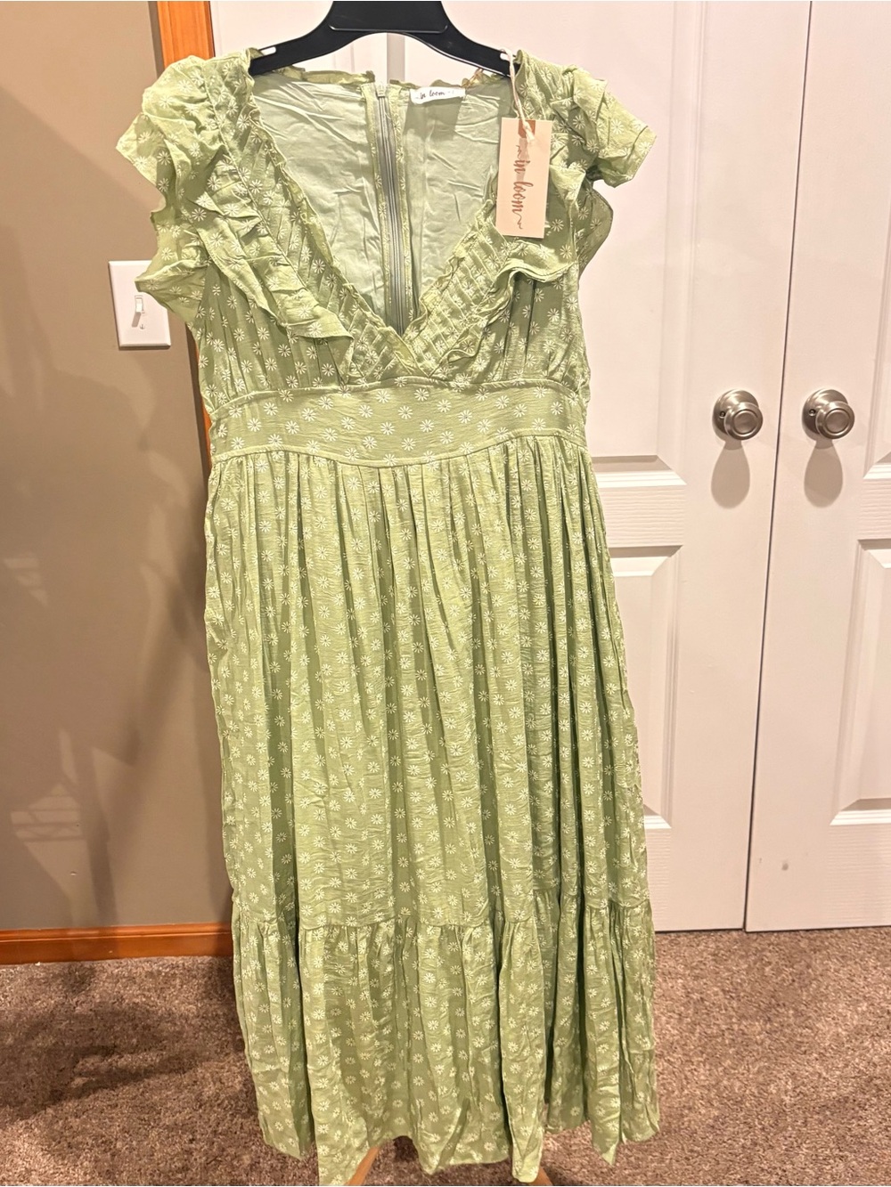 NWT In LoomLarge Green Floral Ruffle Maxi Dress